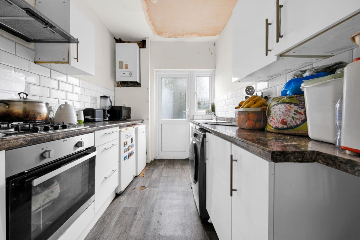 Whalebone Lane North, Chadwell Heath, RM6