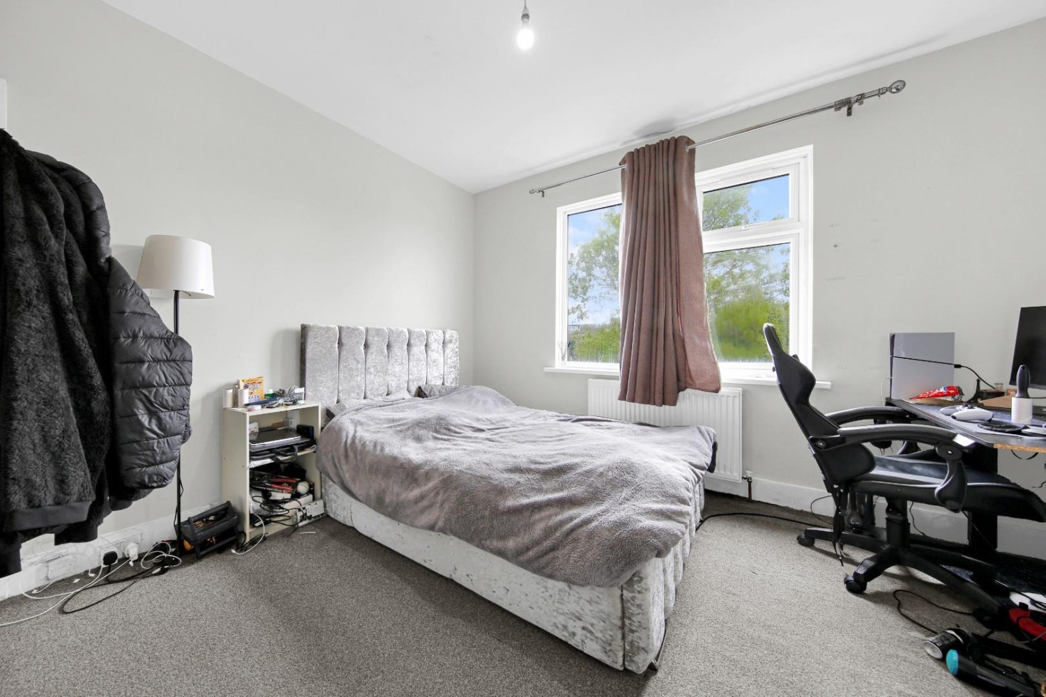 Whalebone Lane North, Chadwell Heath, RM6