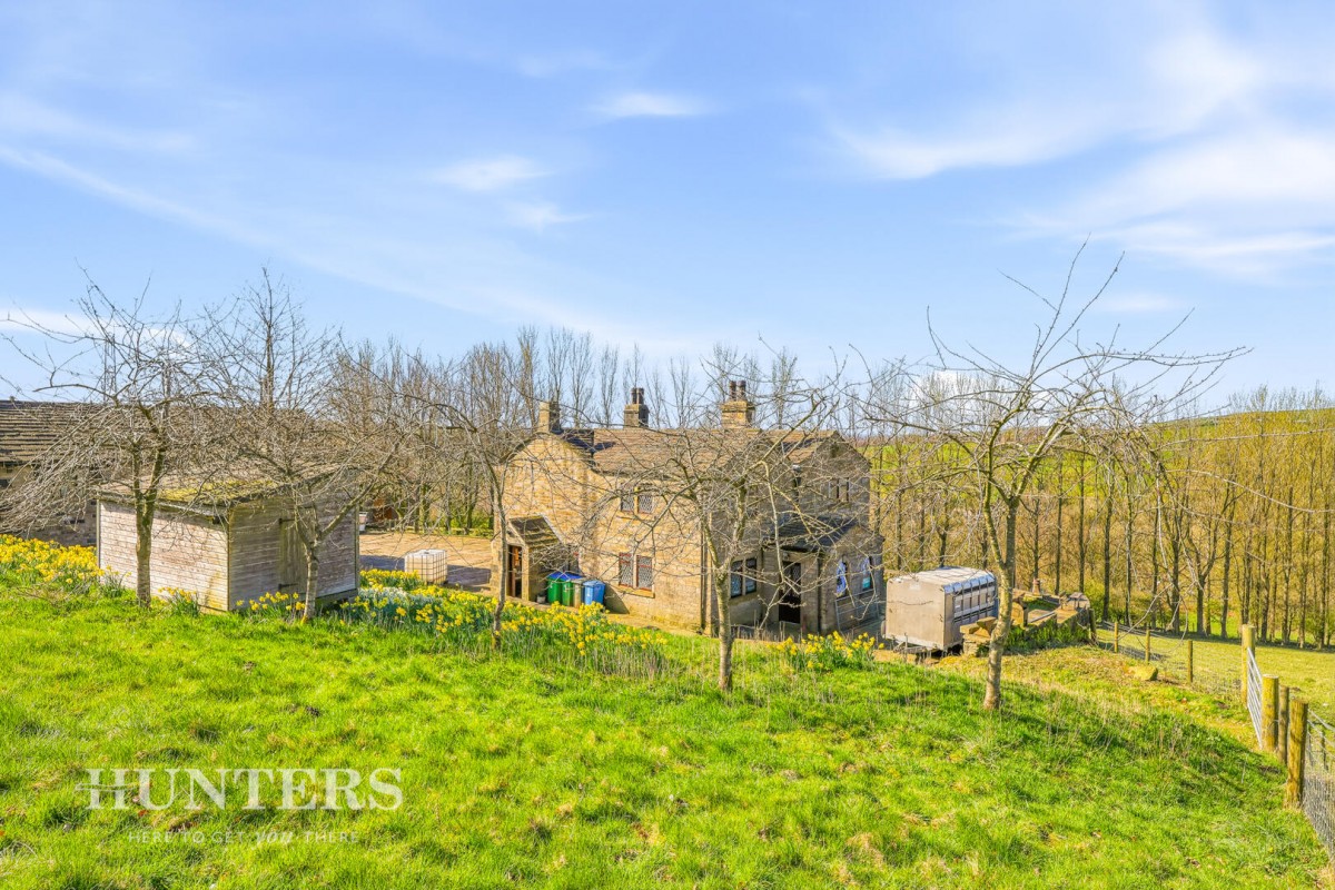 Sladen Fold Farm, Lightowlers Lane, Littleborough, OL15 0LP