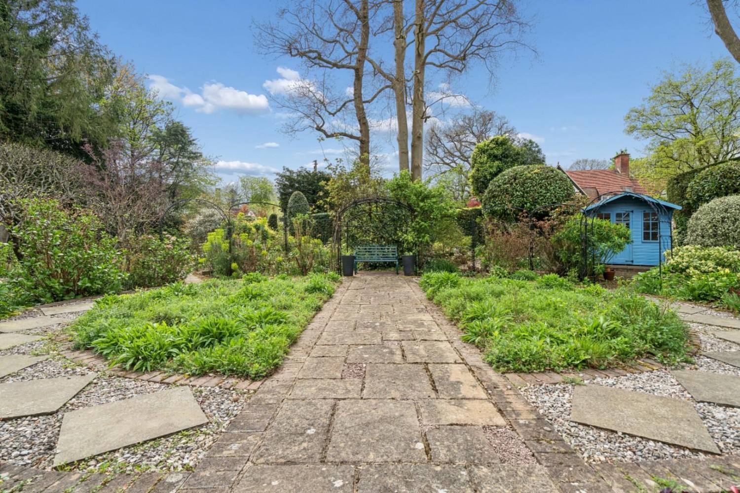 The Leys, Chesham Bois, Amersham, Buckinghamshire, HP6 5NP