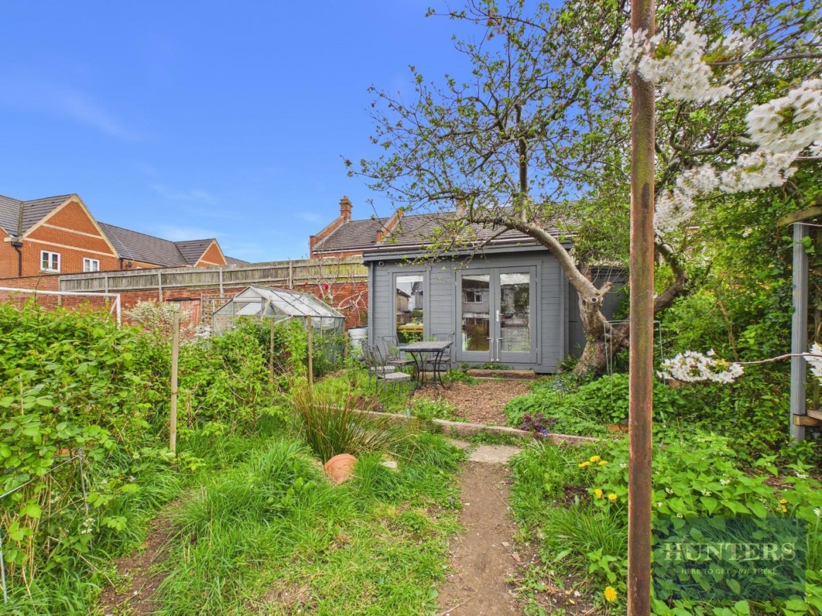 Arle Avenue, Cheltenham