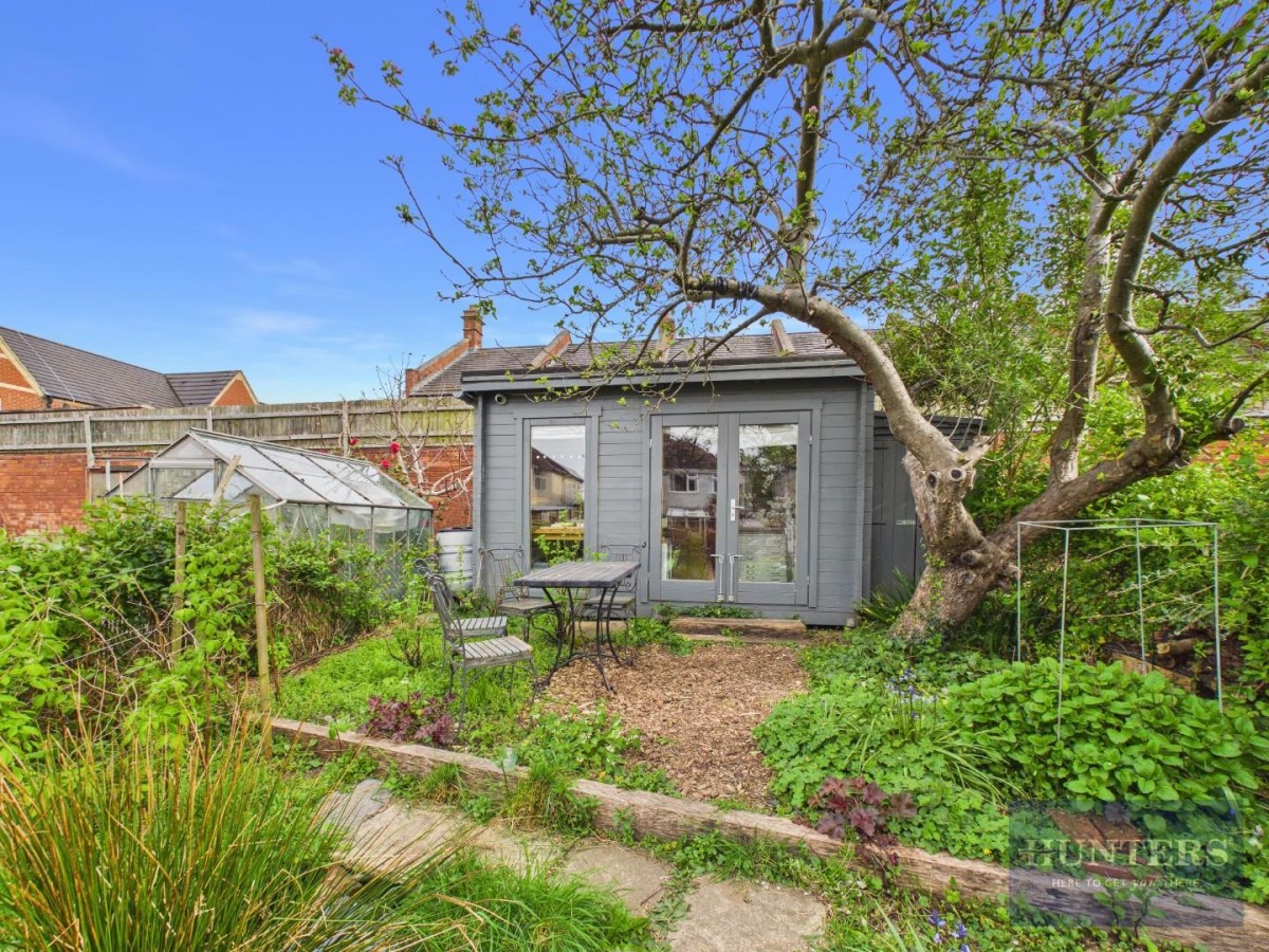 Arle Avenue, Cheltenham