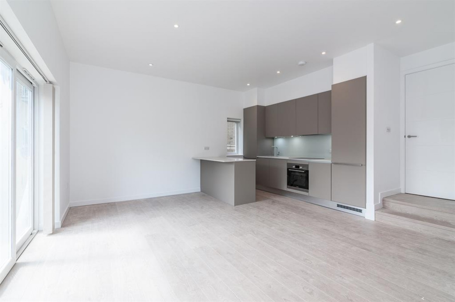 Seven Sisters Road, London, N4