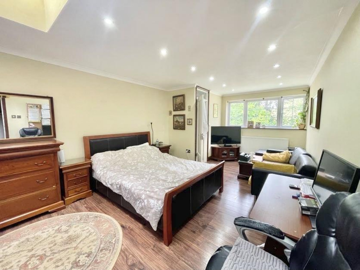 Minterne Waye, Hayes, UB4 0PF