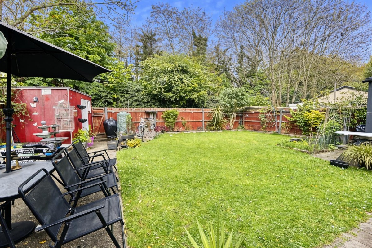 Minterne Waye, Hayes, UB4 0PF