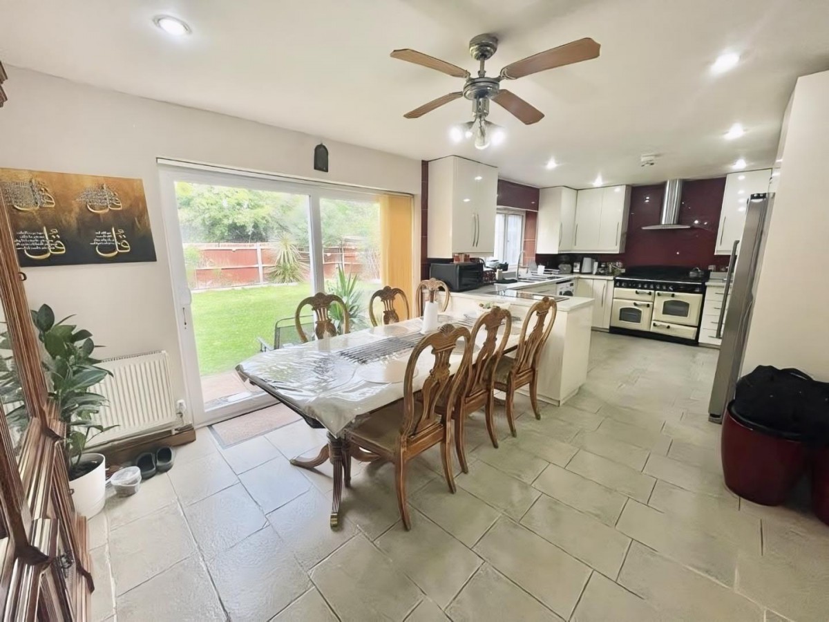 Minterne Waye, Hayes, UB4 0PF