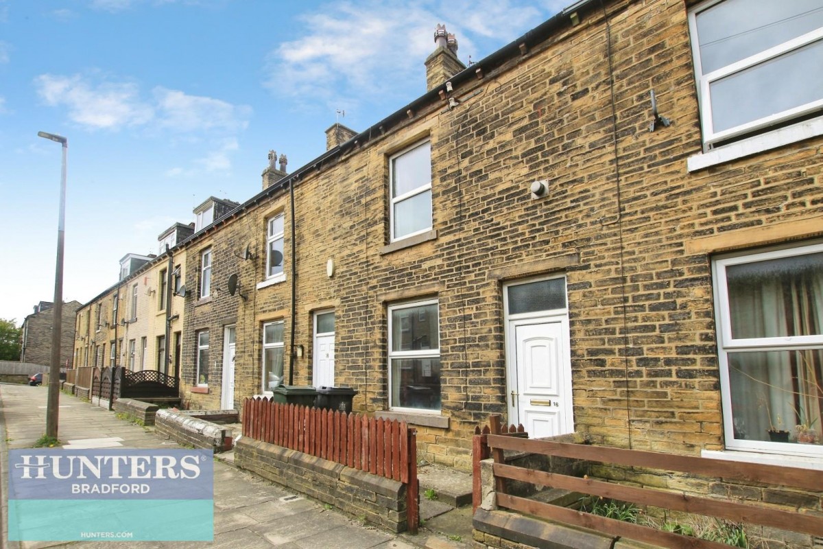 Brassey Terrace Bradford, BD4 7JZ