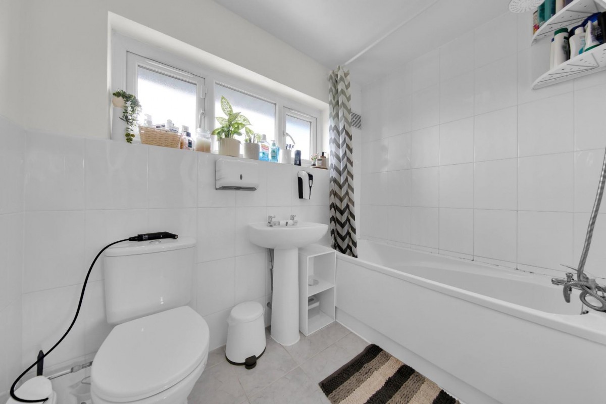 Rose Lane, Romford, RM6