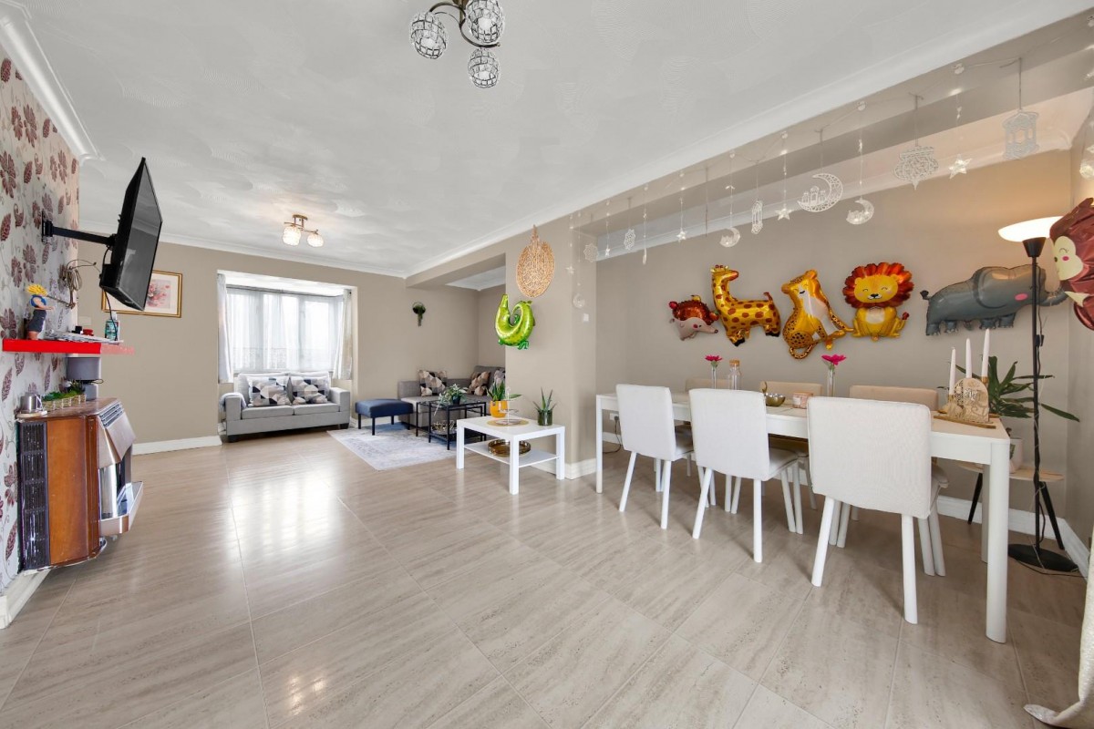 Rose Lane, Romford, RM6