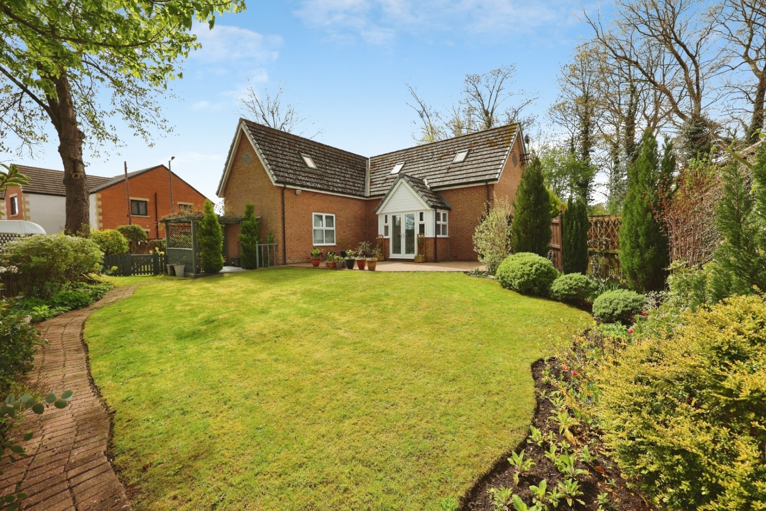 Vicarage Close, Howden Le Wear, Crook, DL15 8RB