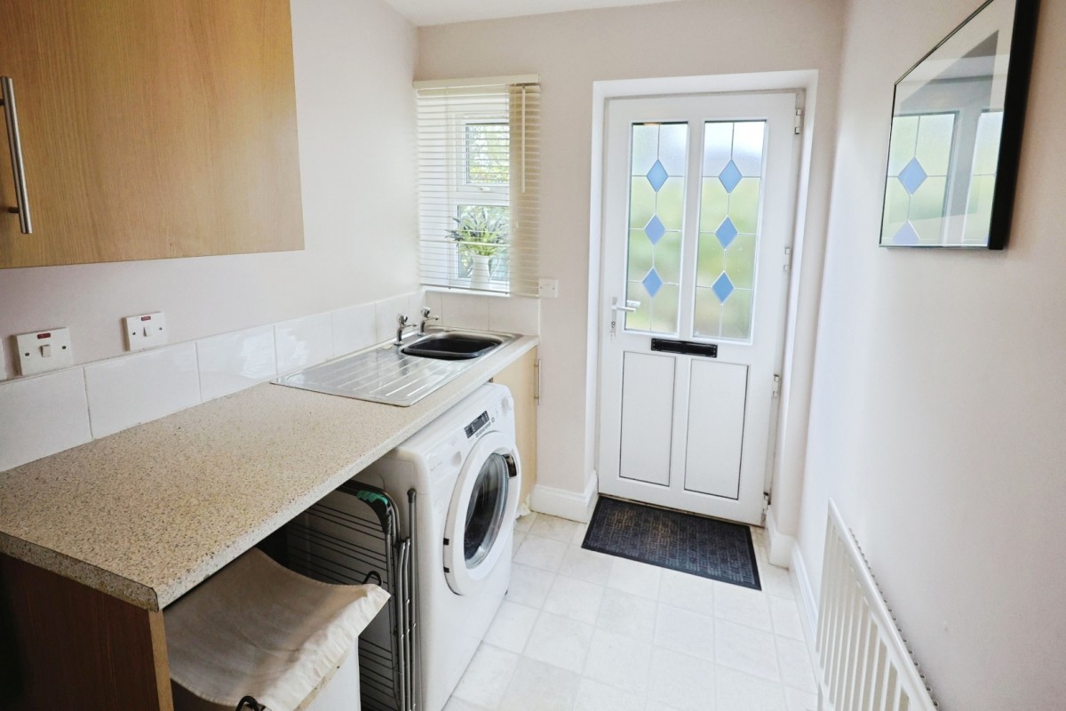 Vicarage Close, Howden Le Wear, Crook, DL15 8RB