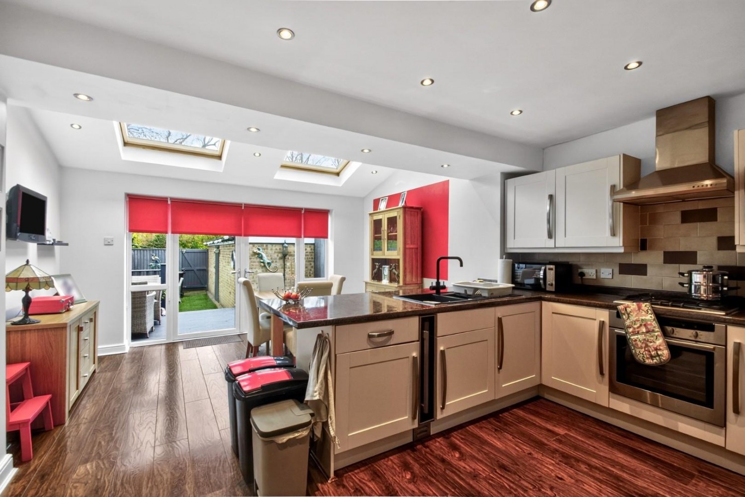 Electric Avenue Harrogate HG1 2BB