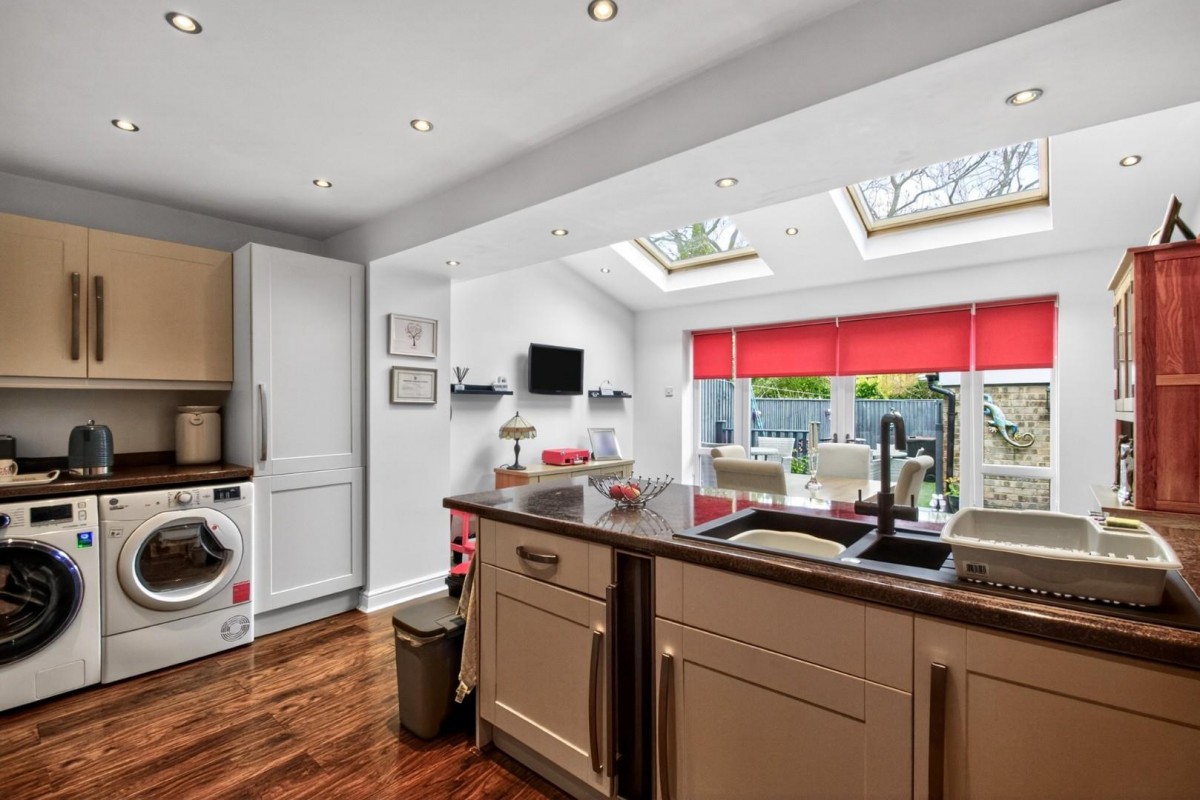 Electric Avenue Harrogate HG1 2BB