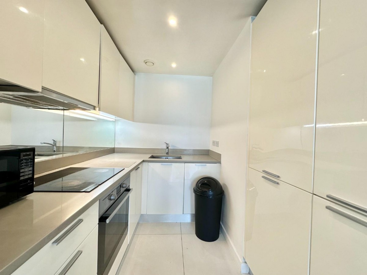 Cardinal Building, Station Approach, Hayes