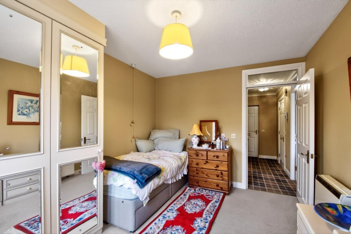 Oak Tree Lodge, Harlow Manor Park