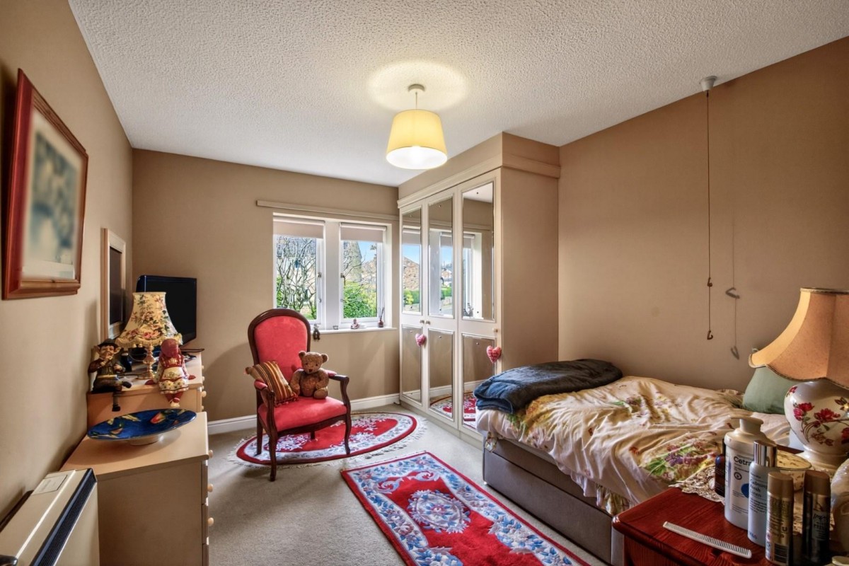 Oak Tree Lodge, Harlow Manor Park