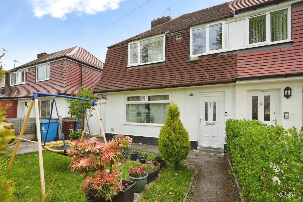 Benchill Road, Manchester