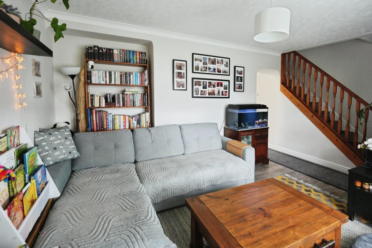 Benchill Road, Manchester