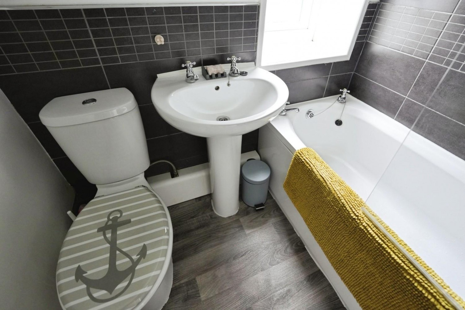 Benchill Road, Manchester