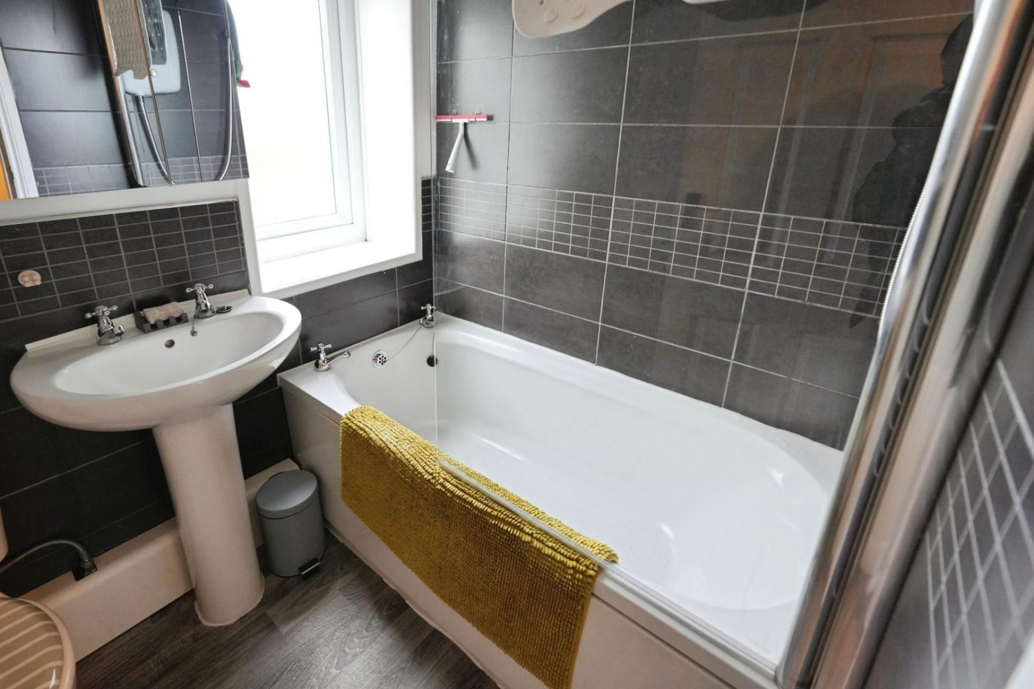 Benchill Road, Manchester