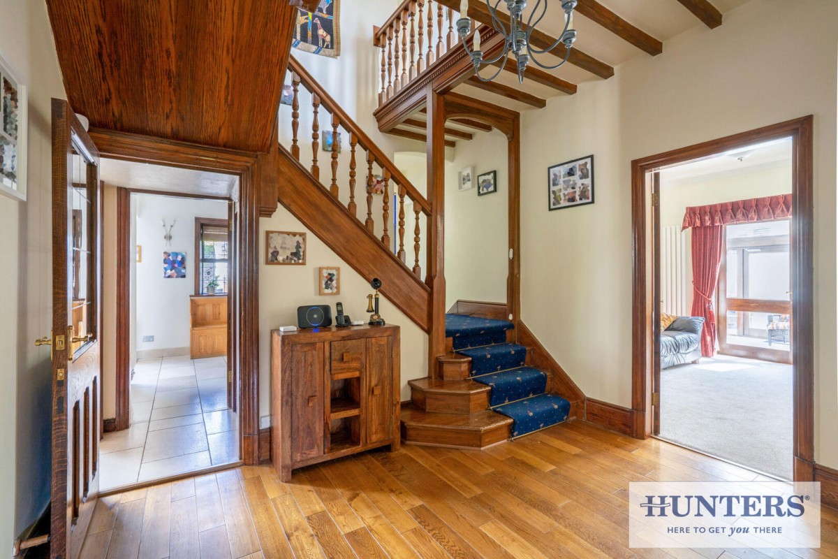 Esholt Avenue, Guiseley, Leeds