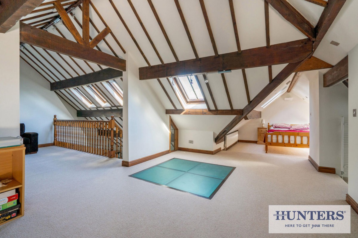 Esholt Avenue, Guiseley, Leeds