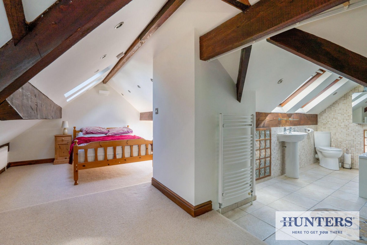 Esholt Avenue, Guiseley, Leeds