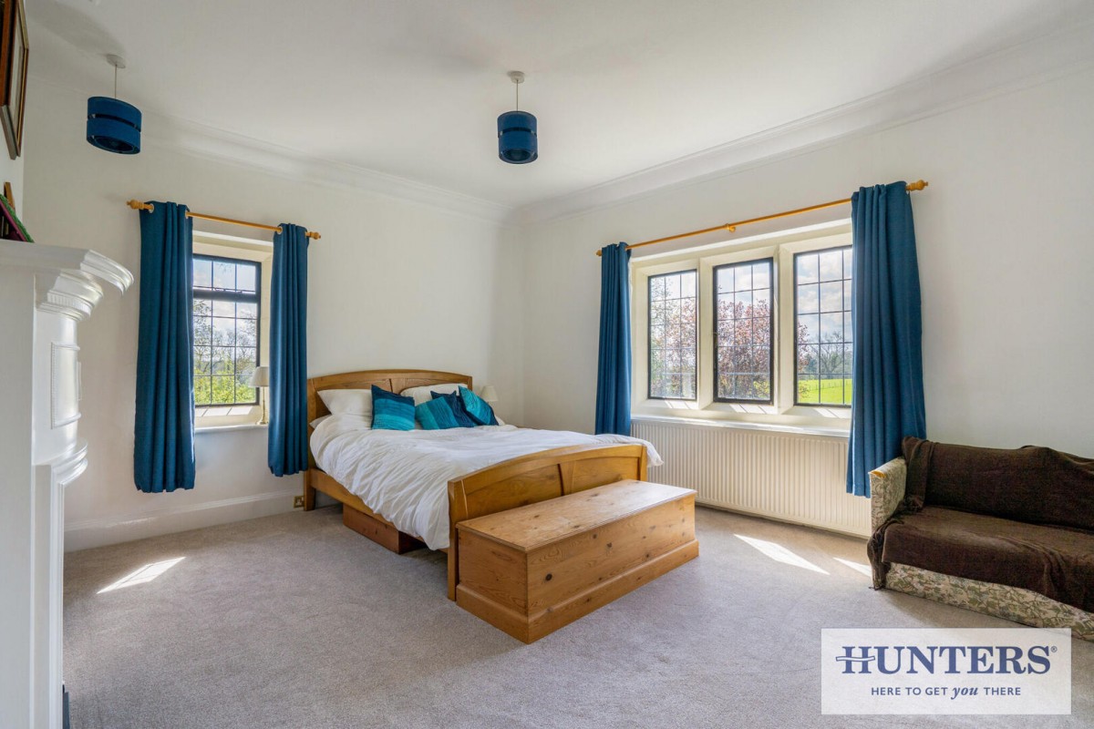 Esholt Avenue, Guiseley, Leeds