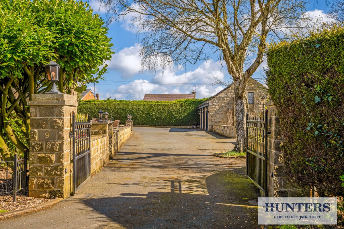 Esholt Avenue, Guiseley, Leeds