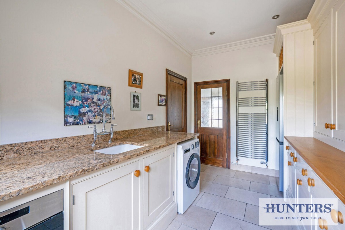 Esholt Avenue, Guiseley, Leeds