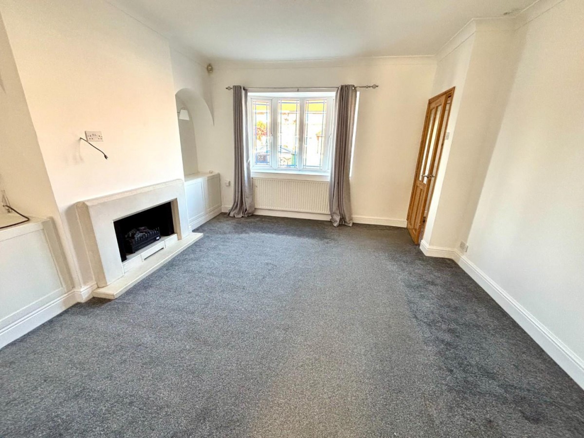 Galway Road, Bircotes, Doncaster, DN11 8BL