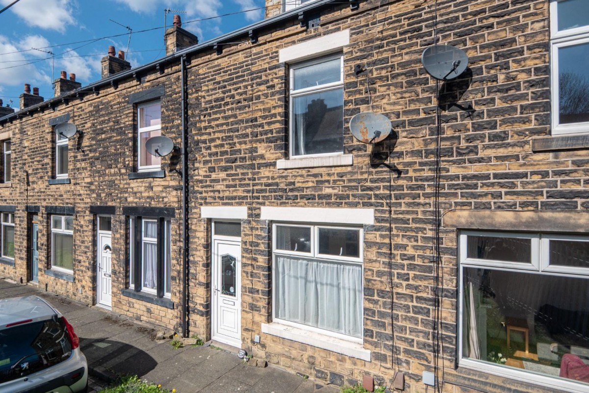 Oakroyd Terrace, Stanningley, Pudsey, LS28