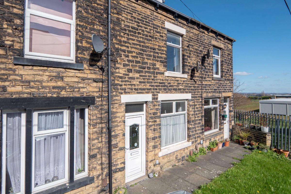 Oakroyd Terrace, Stanningley, Pudsey, LS28
