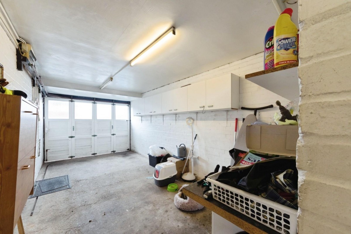 Leafield Road, Solihull