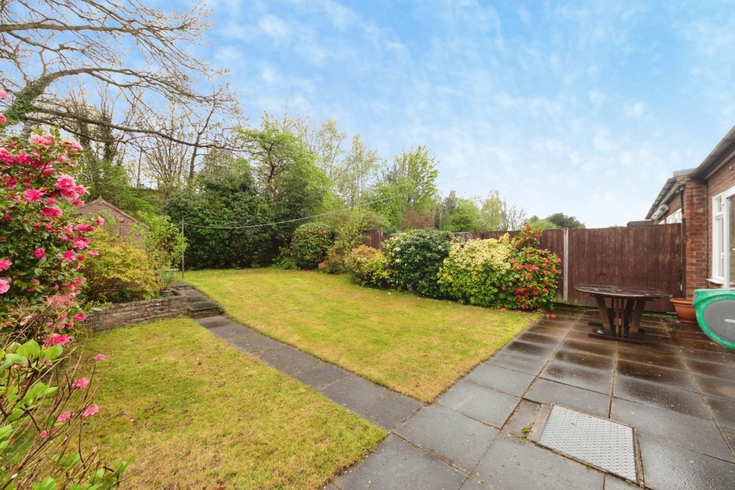 Leafield Road, Solihull