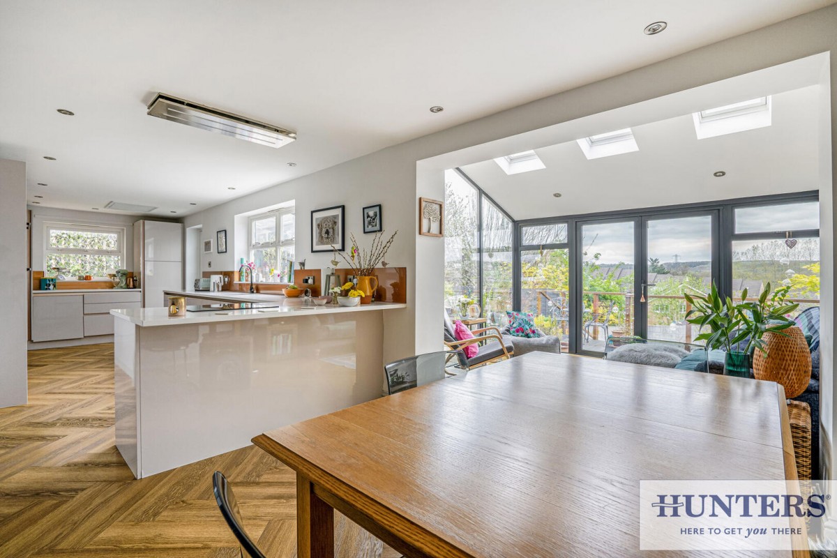 Overland Crescent, Bradford