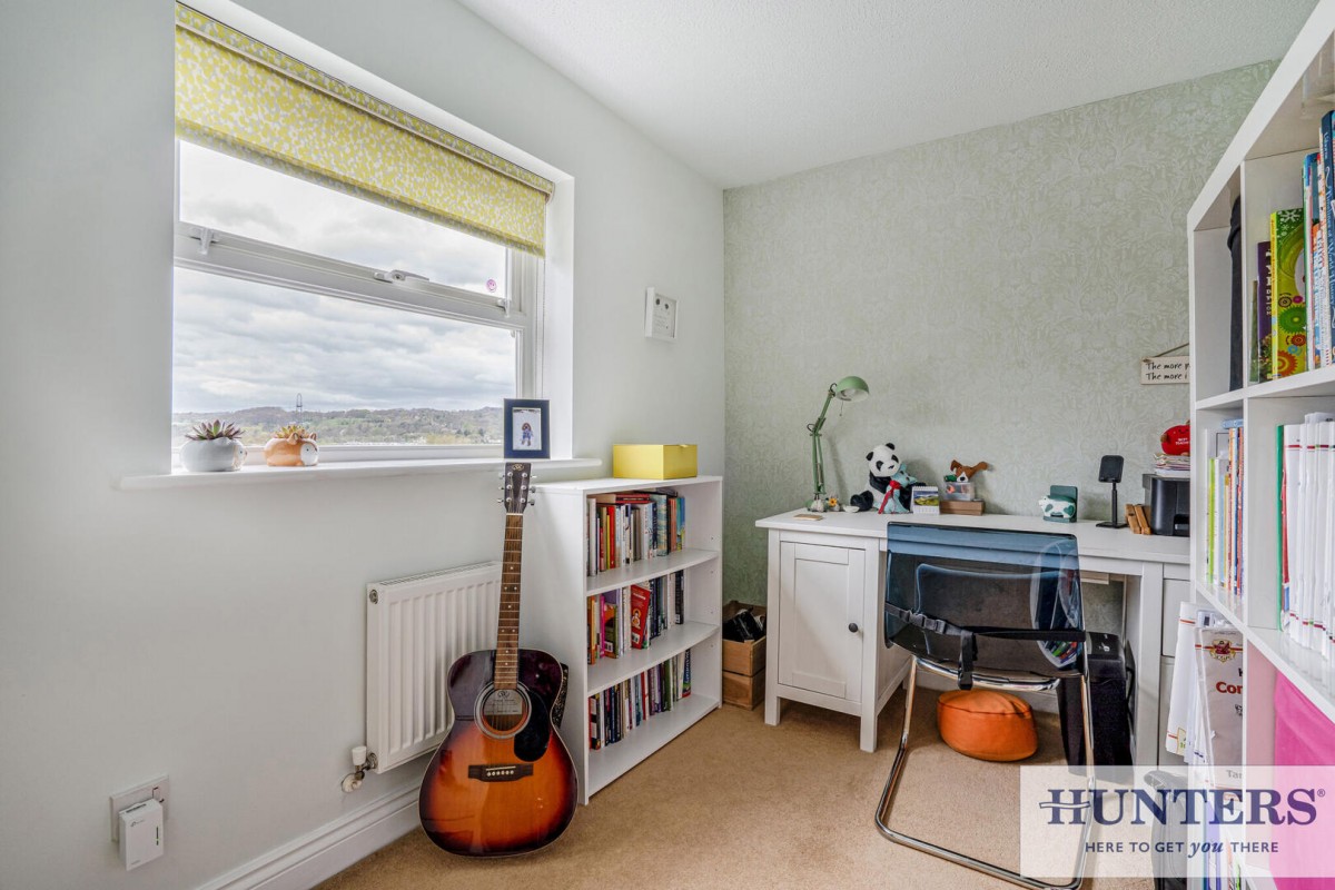 Overland Crescent, Bradford