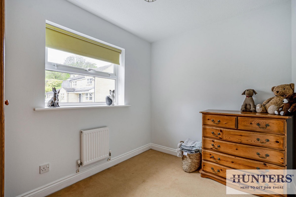 Overland Crescent, Bradford