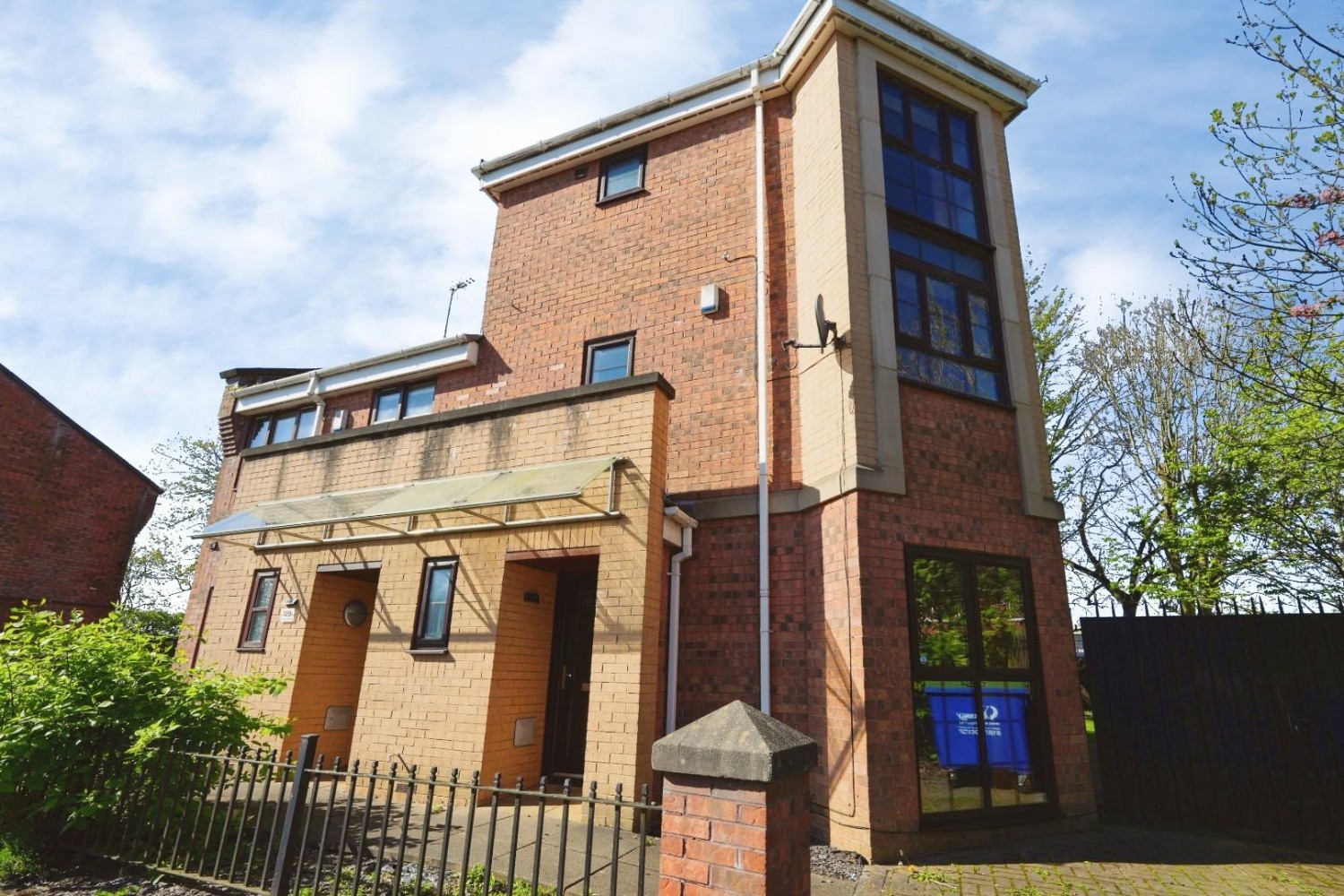 Royle Green Road, Manchester, M22 4LE