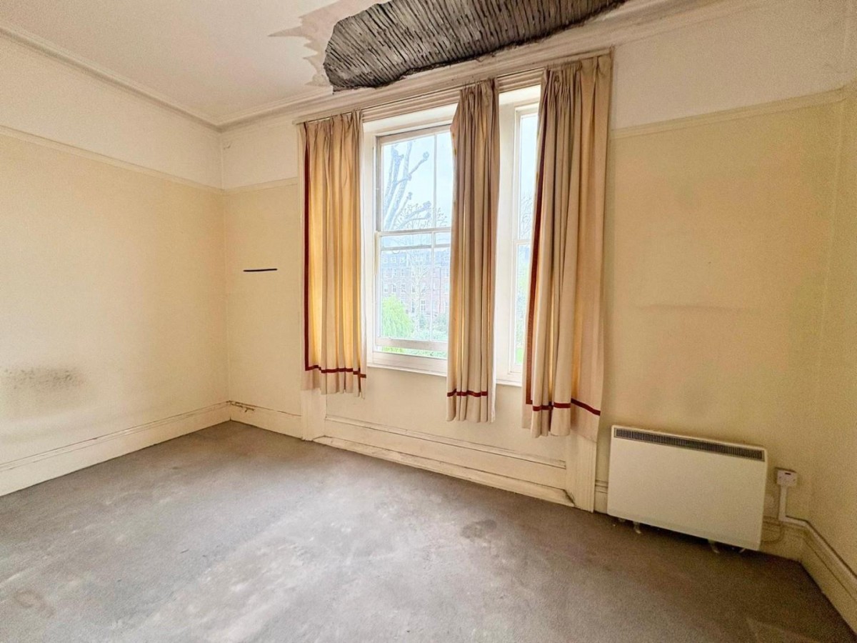 Warrington Crescent, Little Venice, London, W9