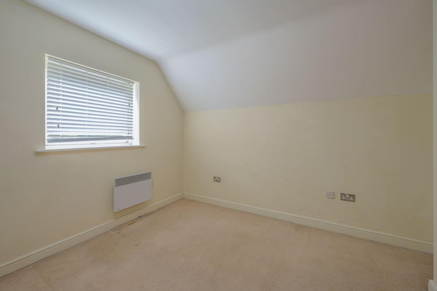 Middlepark Drive, Bournville Park, Northfield, B31 2FQ