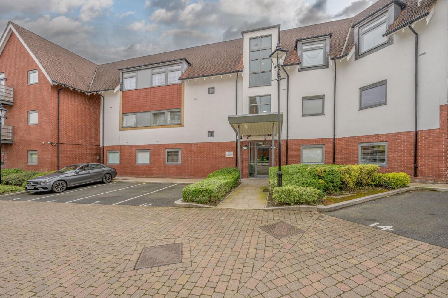 Middlepark Drive, Bournville Park, Northfield, B31 2FQ