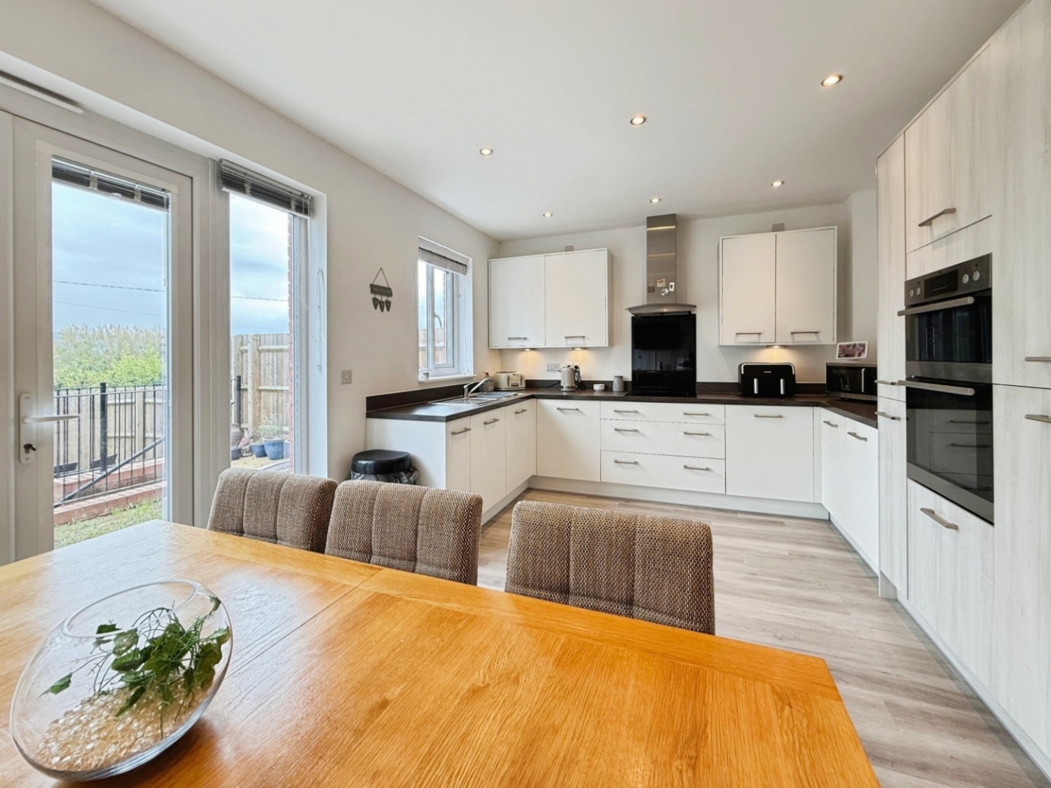 Arthur Keene Close, Great Oldbury