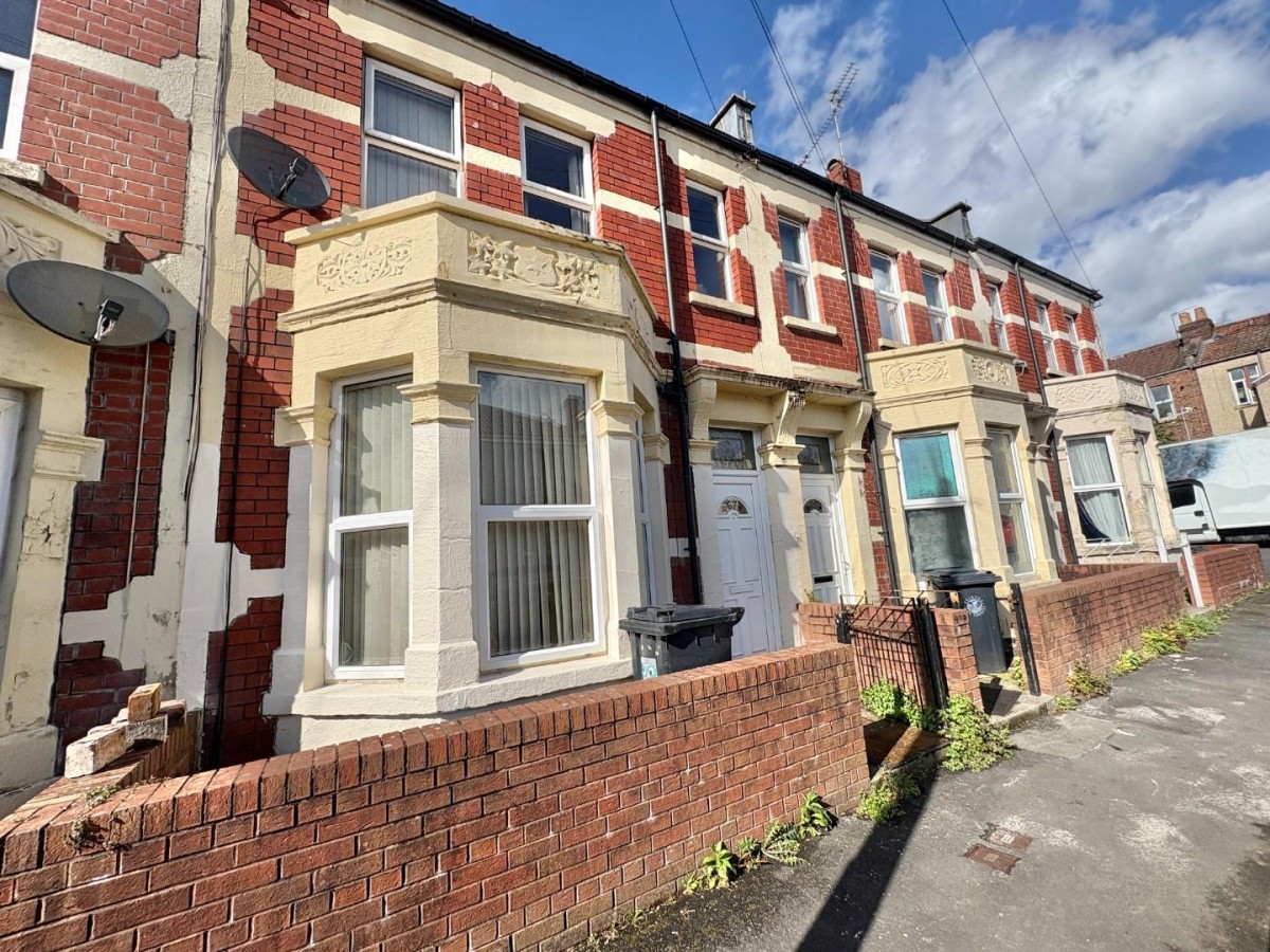 Barratt Street, Easton, Bristol BS5 6DE