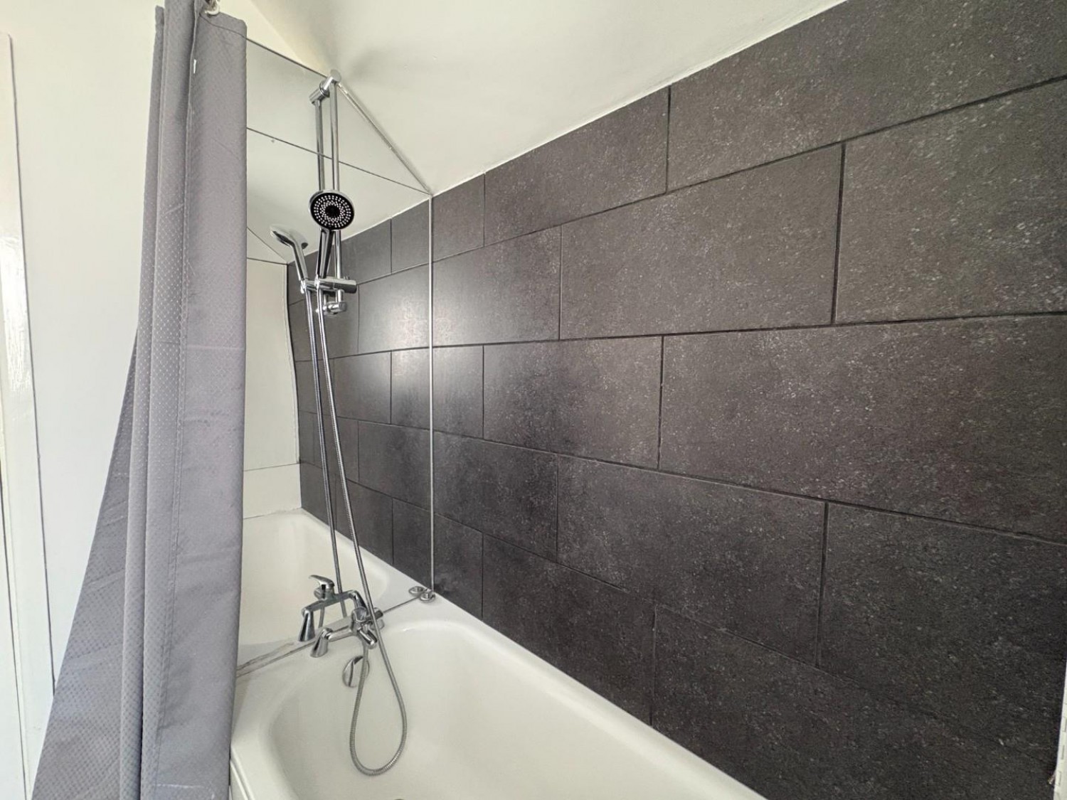 Barratt Street, Easton, Bristol BS5 6DE