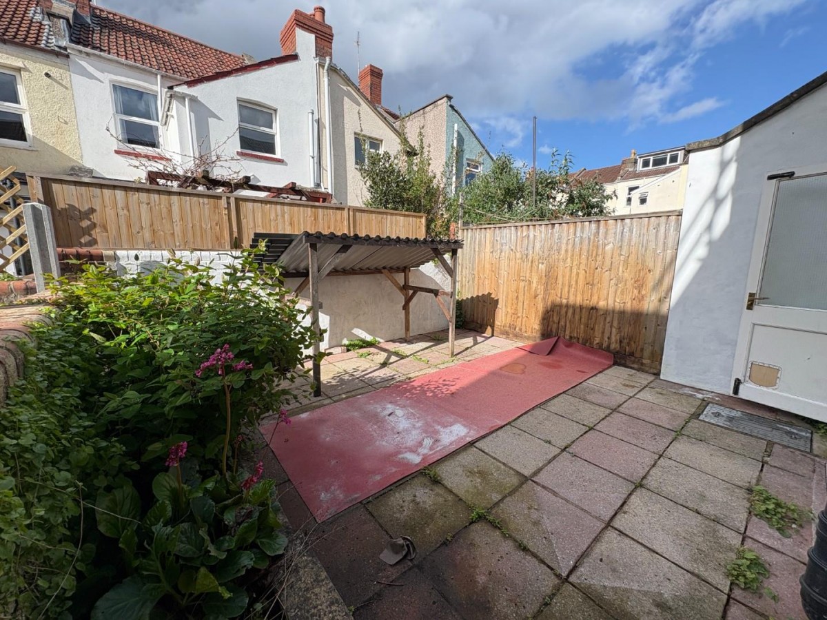 Barratt Street, Easton, Bristol BS5 6DE