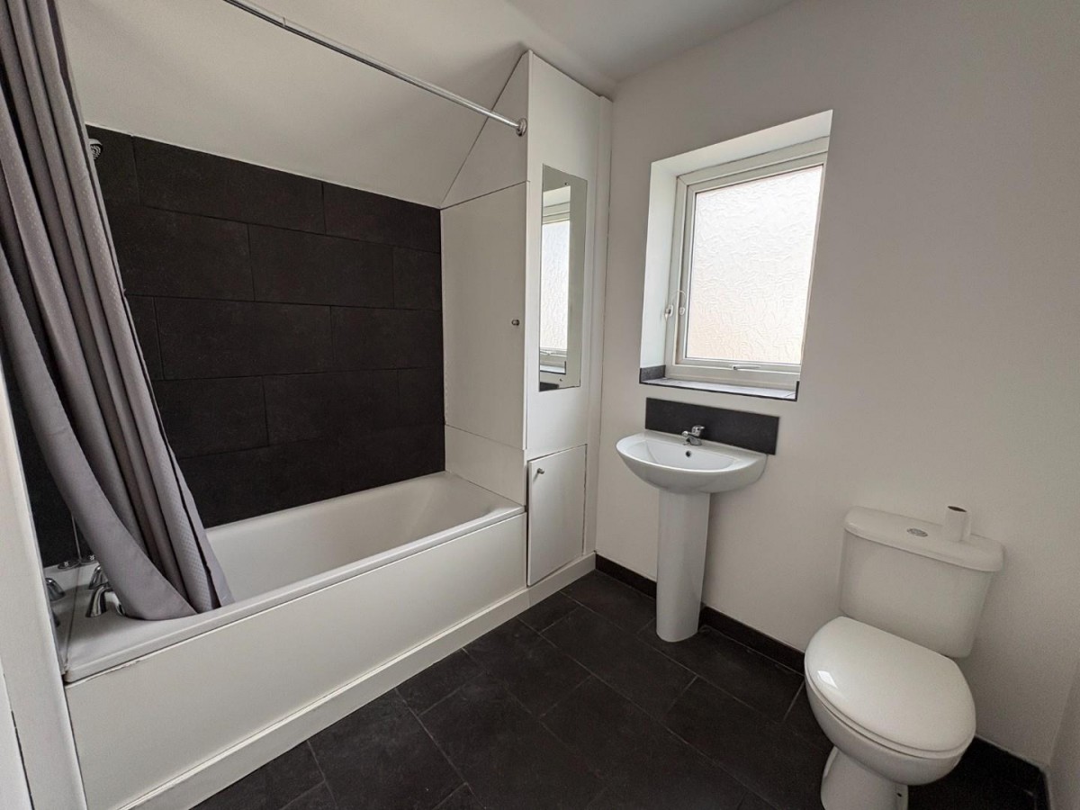 Barratt Street, Easton, Bristol BS5 6DE