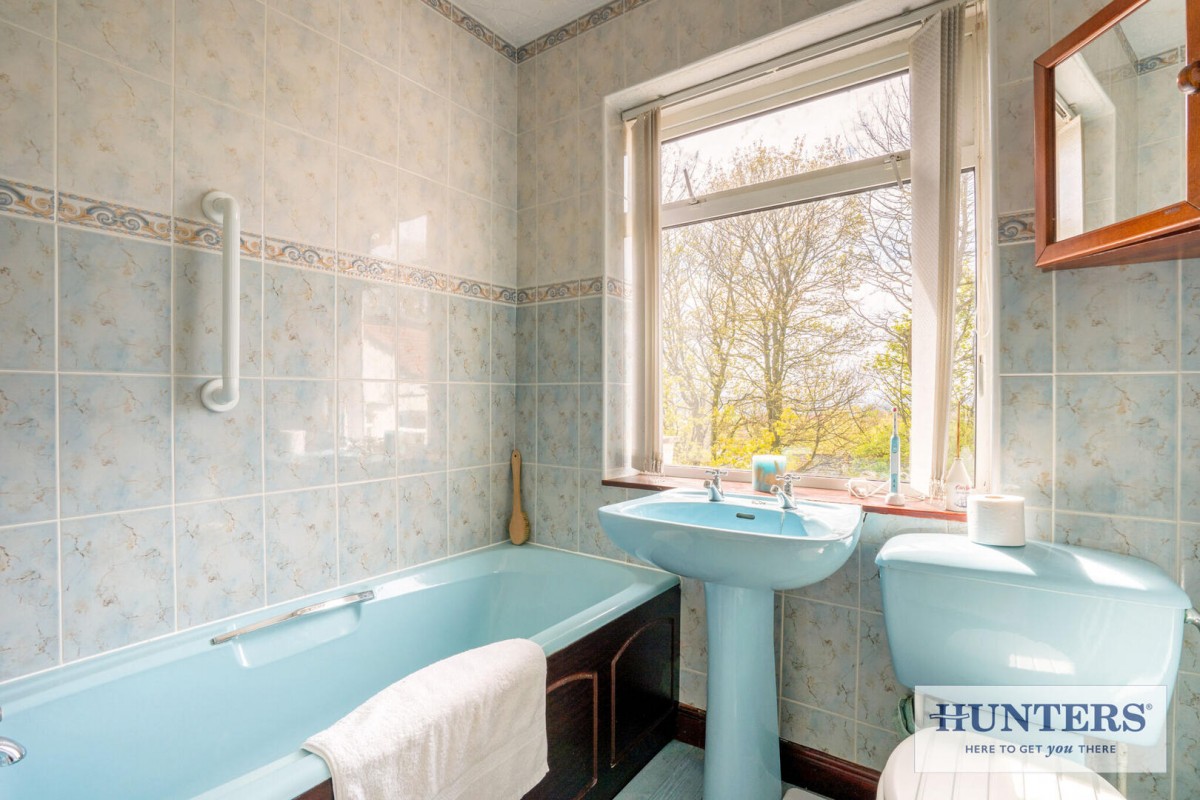 Larkfield Avenue, Rawdon, Leeds