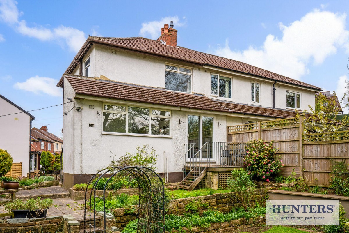 Larkfield Avenue, Rawdon, Leeds