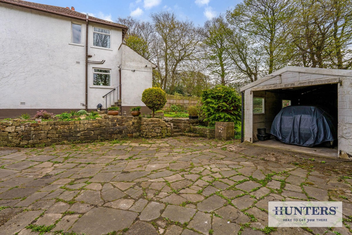 Larkfield Avenue, Rawdon, Leeds